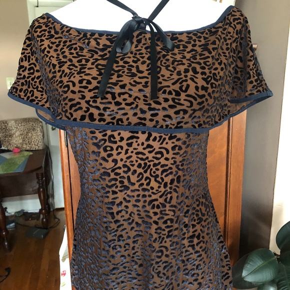 Victoria’s Secret leopard top - Picture 1 of 6